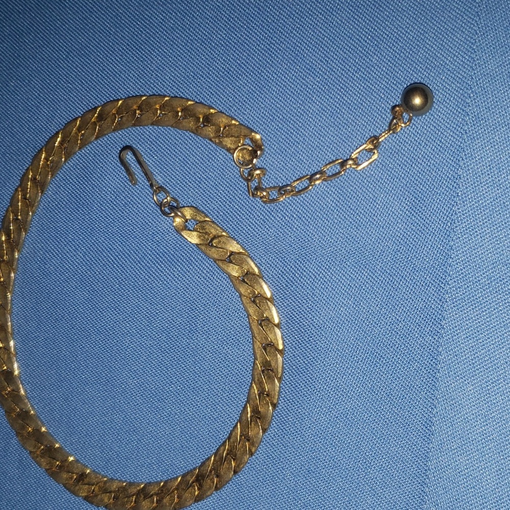Vintage signed Trifari necklace